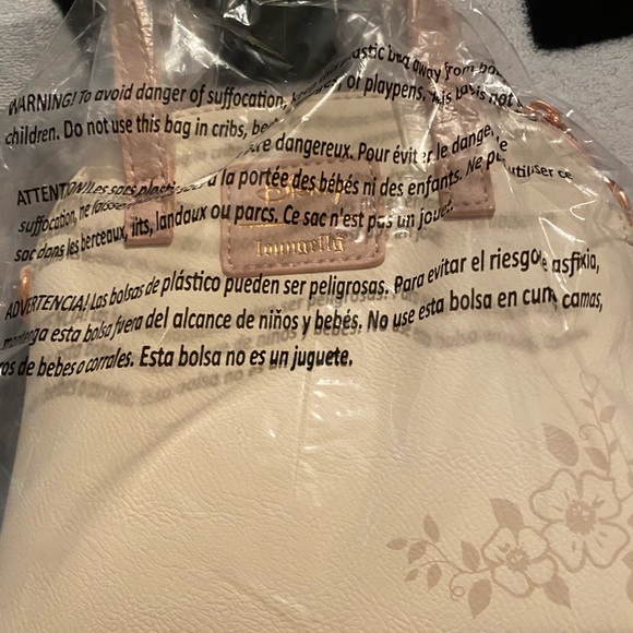 DISNEY LOUNGEFLY - Picture 8 of 8